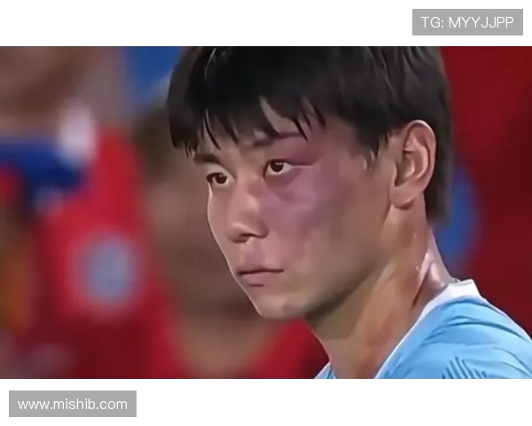 国足体脂率超苏超一倍！草根腹肌完爆职业队，训练态度成致命伤(1)